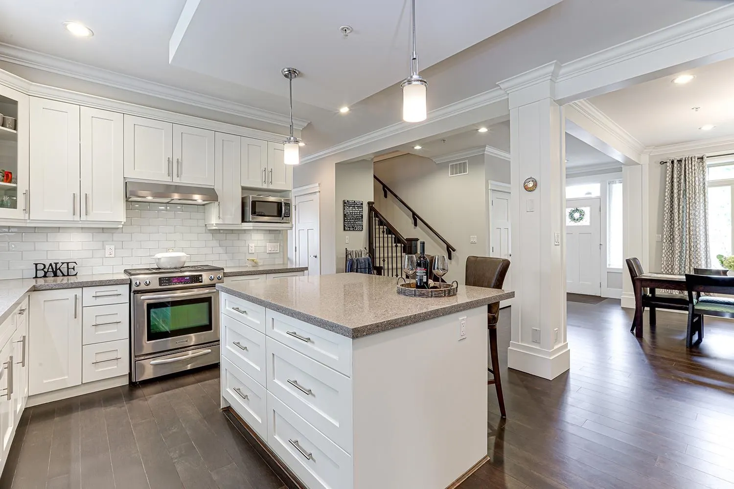 3968 Robin Place