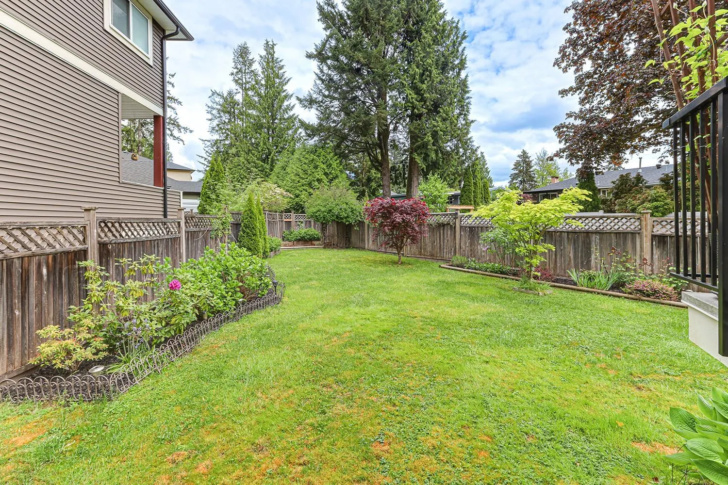 3968 Robin Place
