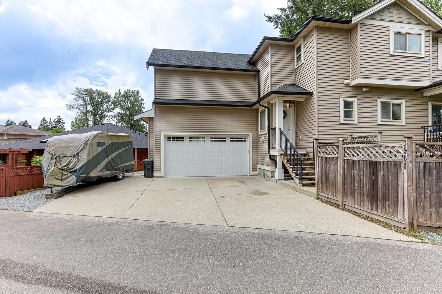 3968 Robin Place
