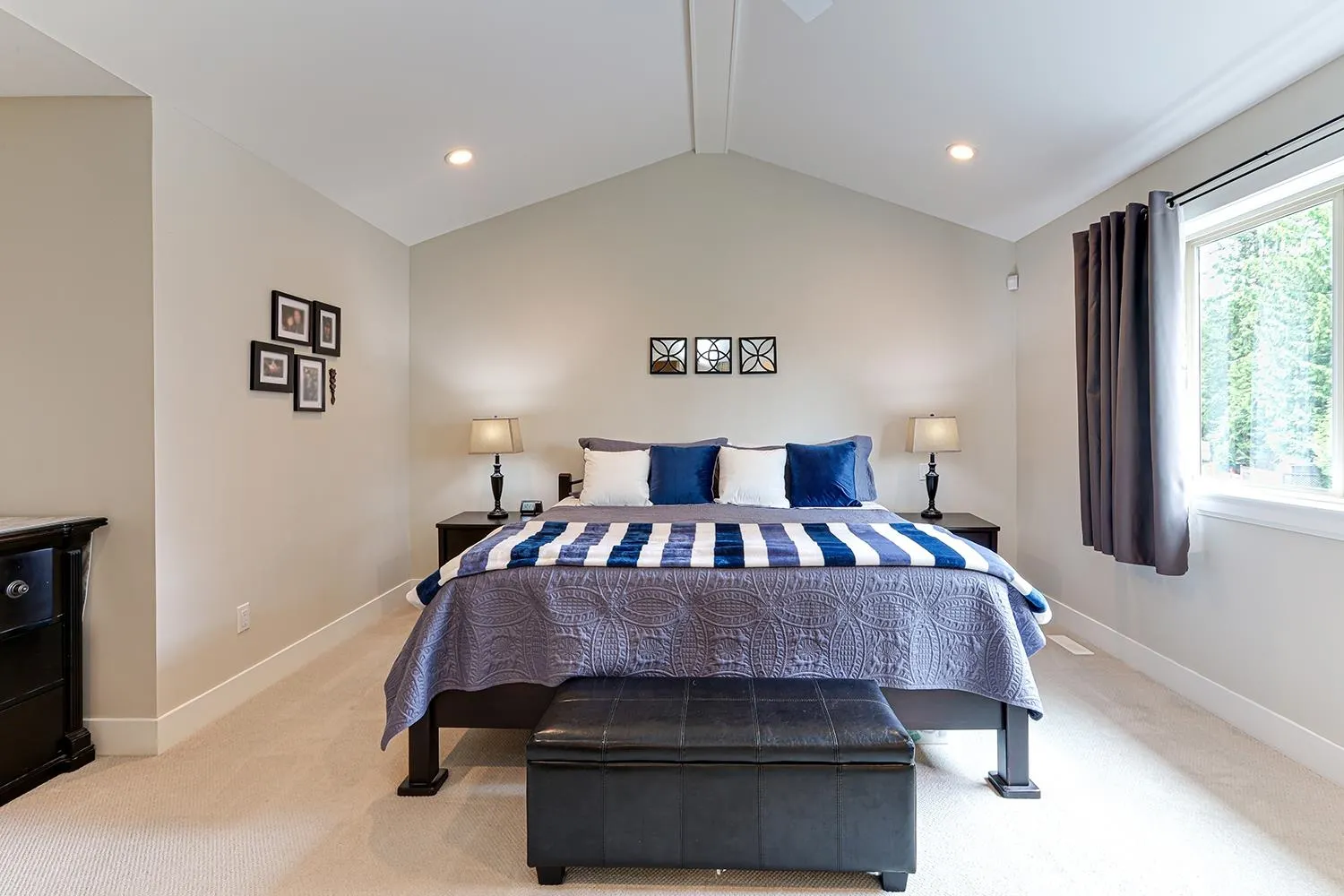 3968 Robin Place