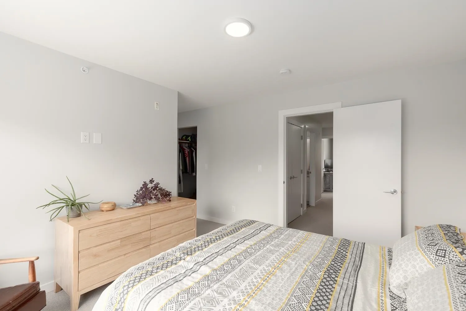 5 41360 Skyridge Place