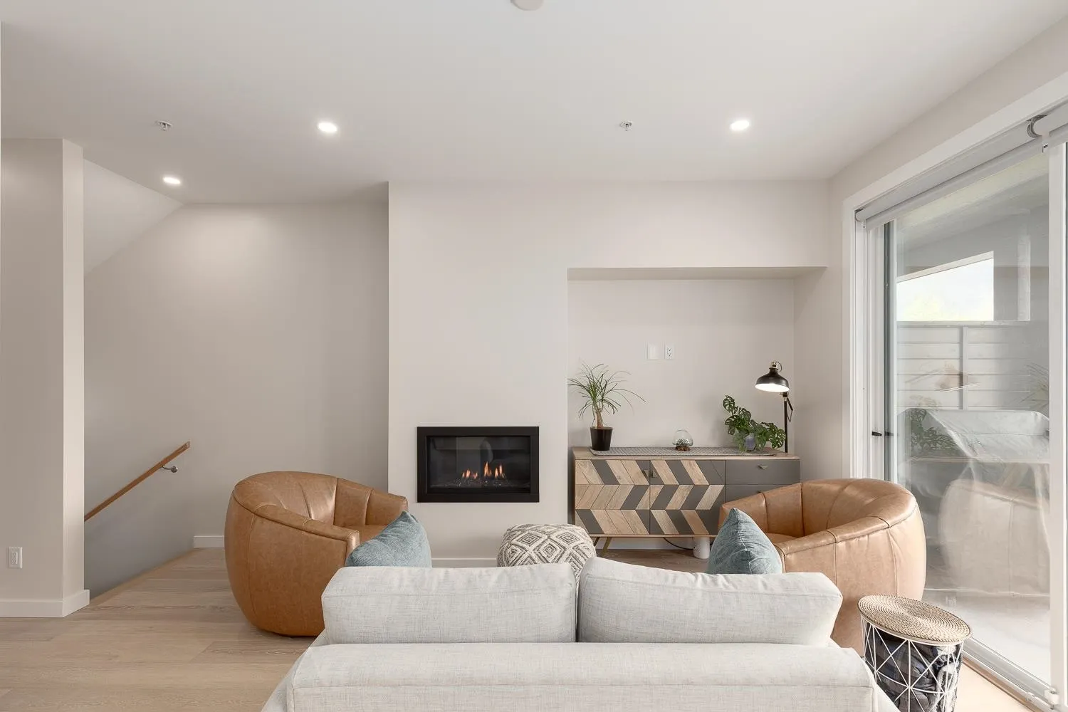 5 41360 Skyridge Place