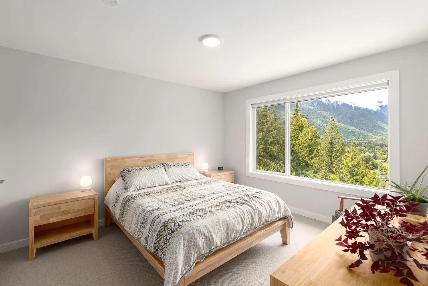 5 41360 Skyridge Place