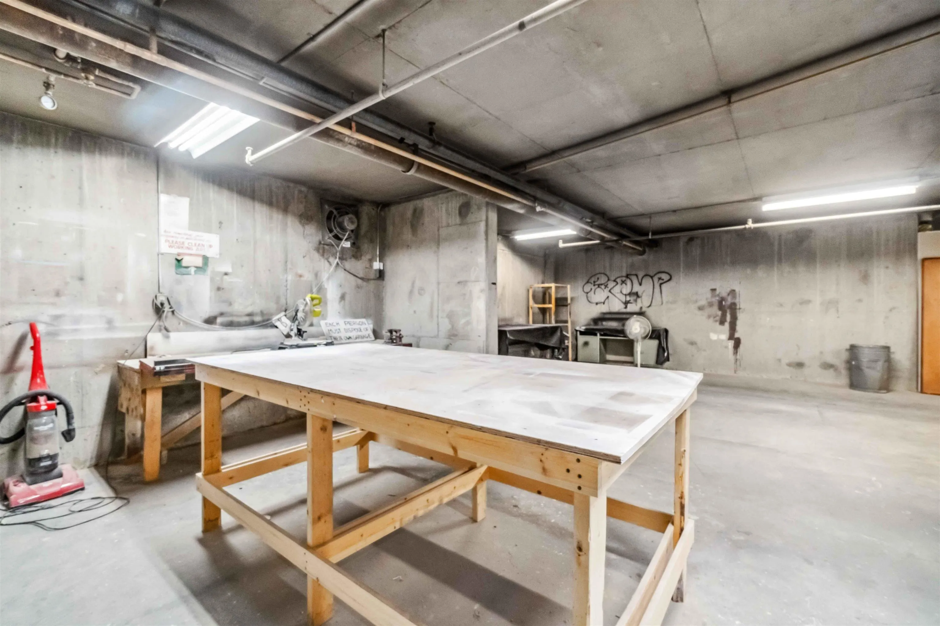 801 9280 Salish Court