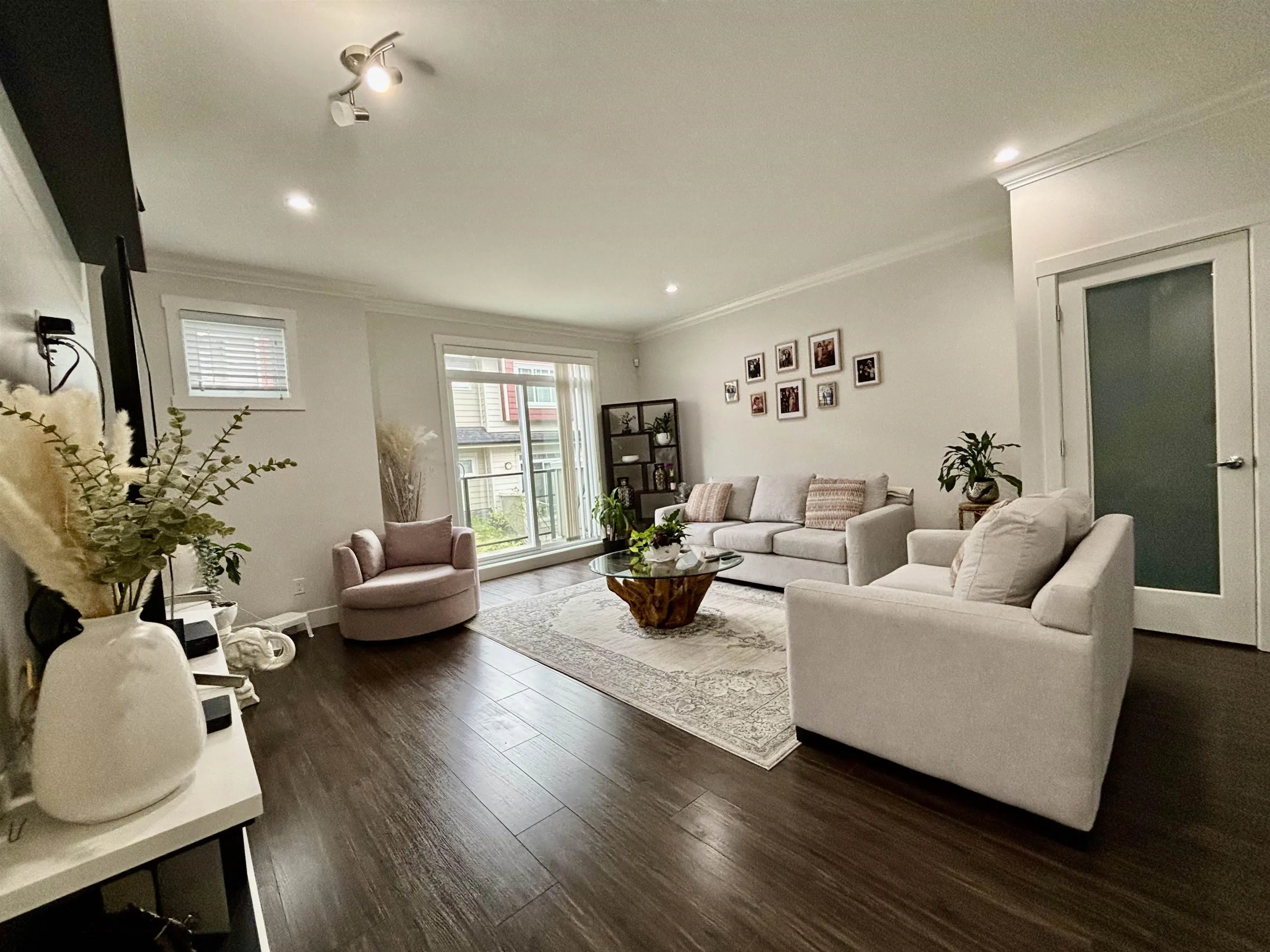 43 13898 64 Avenue