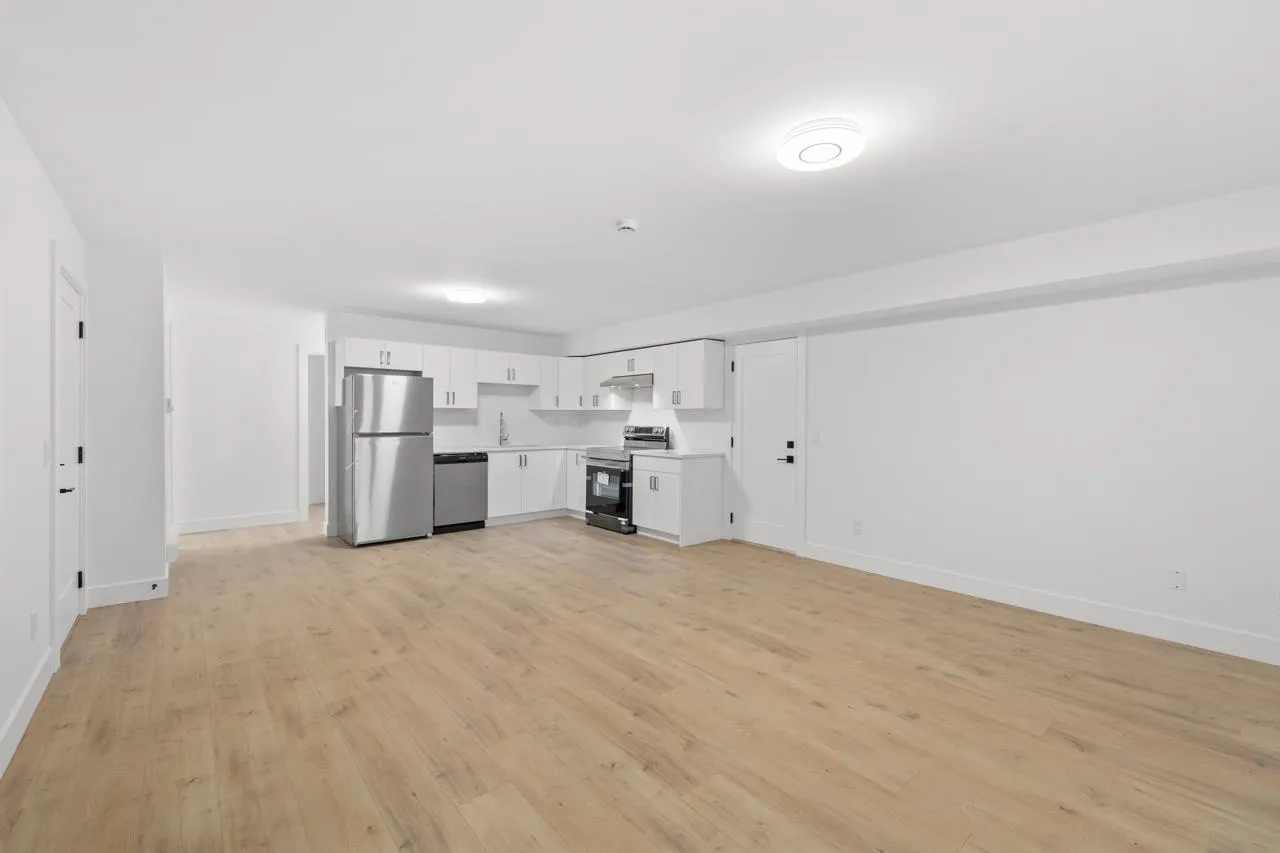 36074 Southridge Place