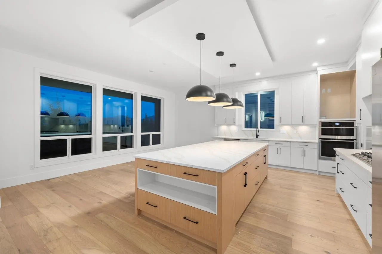 36074 Southridge Place