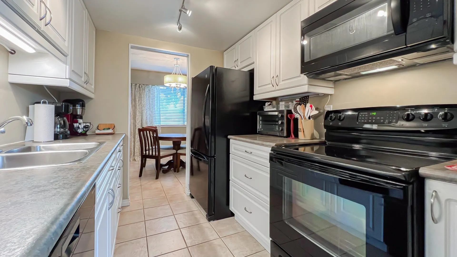 324 9411 Glendower Drive