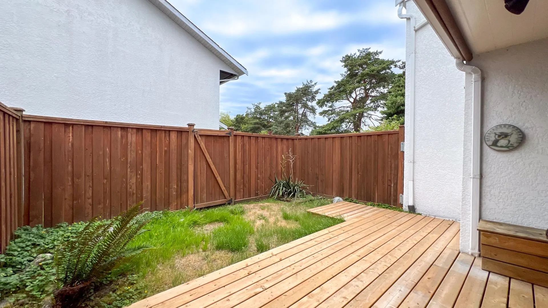 324 9411 Glendower Drive