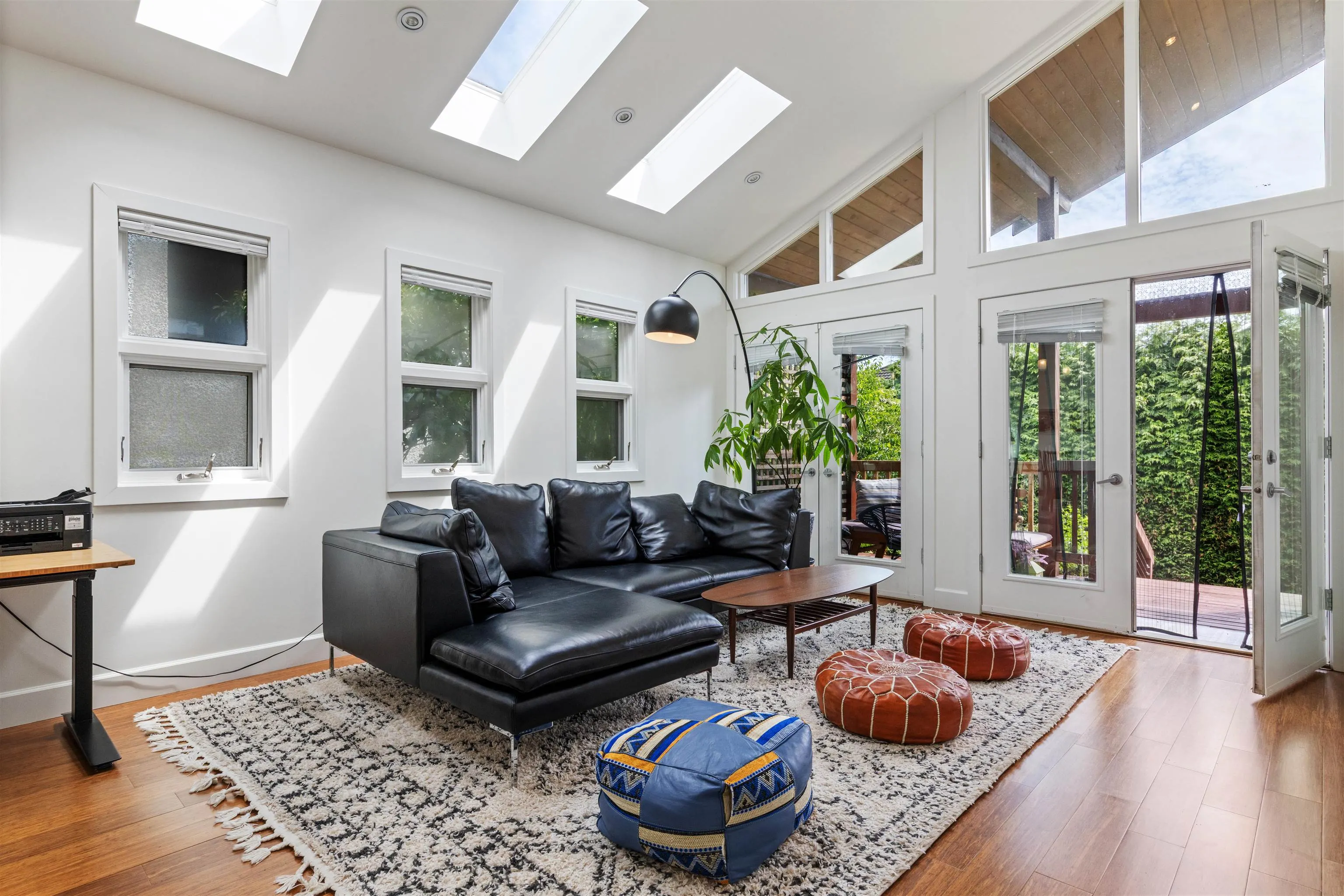 13044 14 Avenue