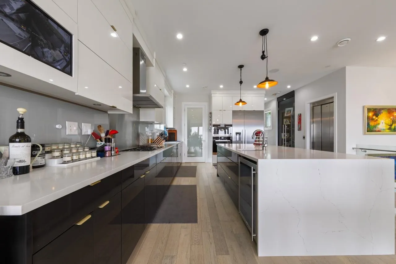 14999 Blackwood Lane