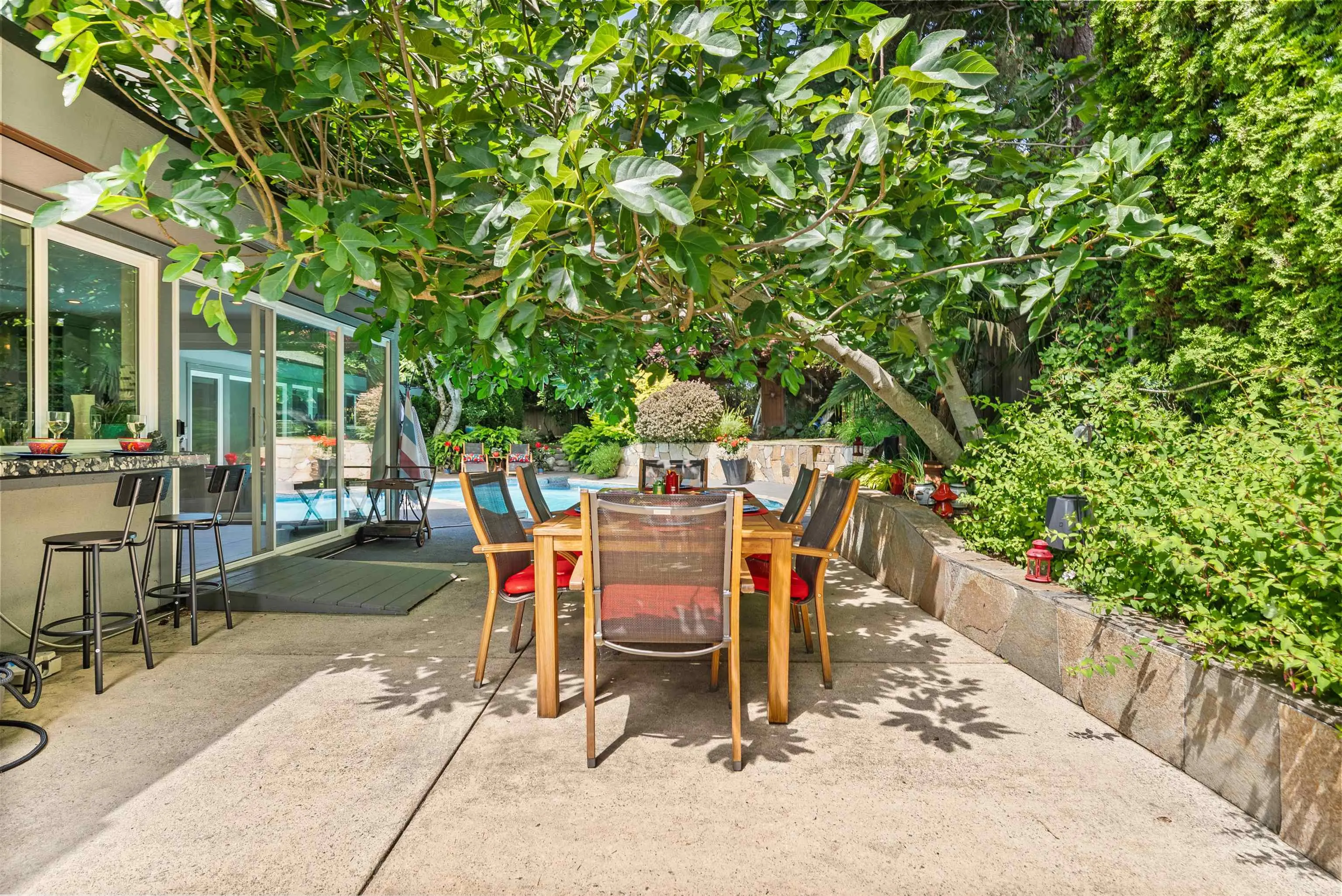 1110 Pacific Drive