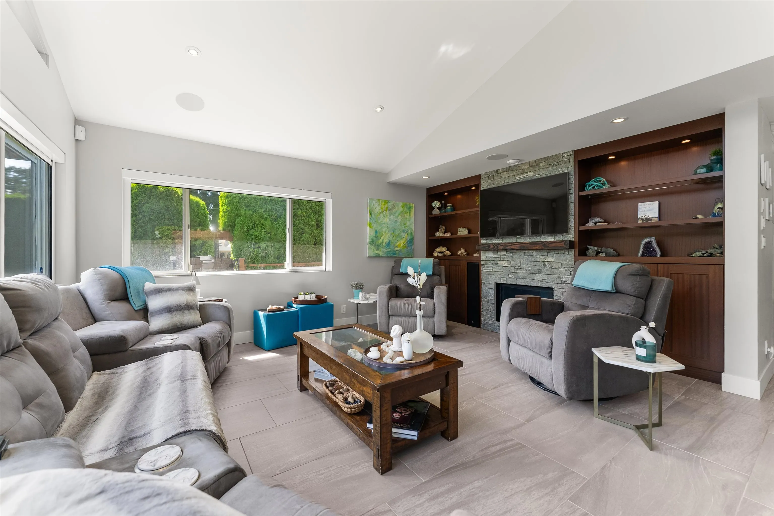 1110 Pacific Drive