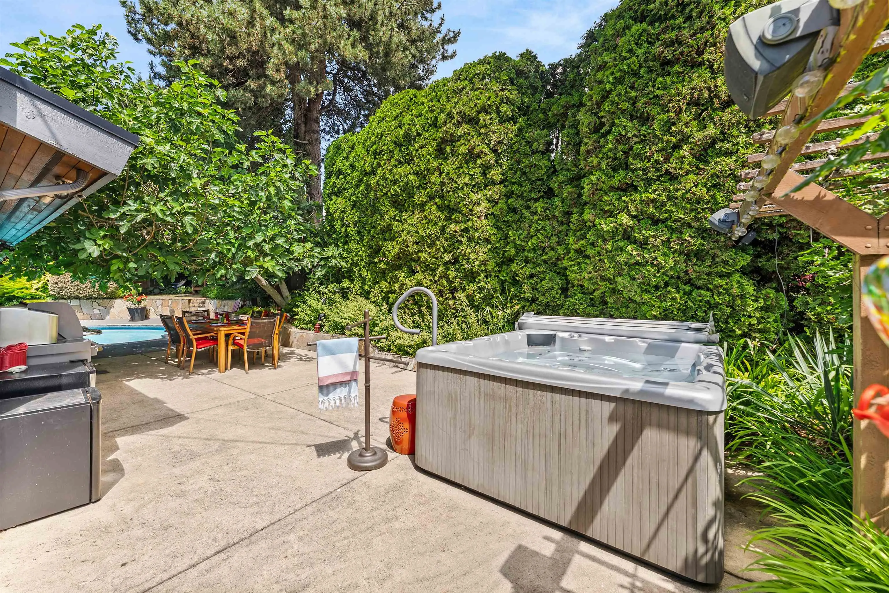 1110 Pacific Drive
