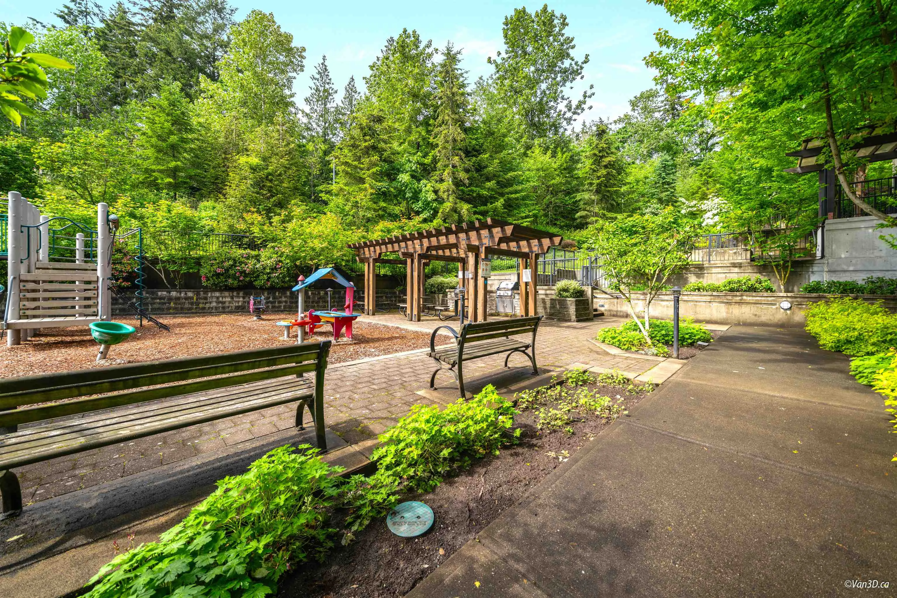 405 7488 Byrnepark Walk