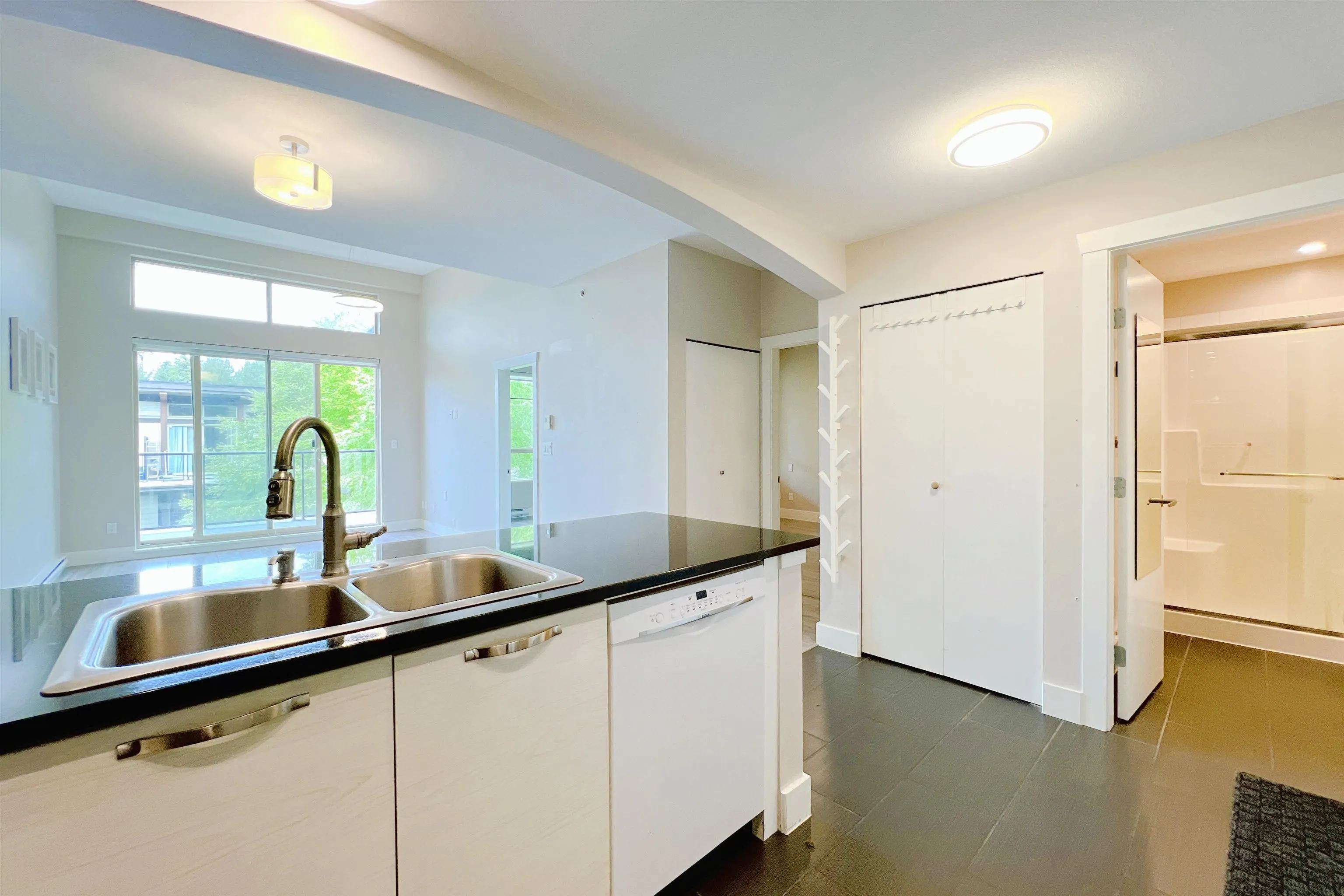 405 7488 Byrnepark Walk