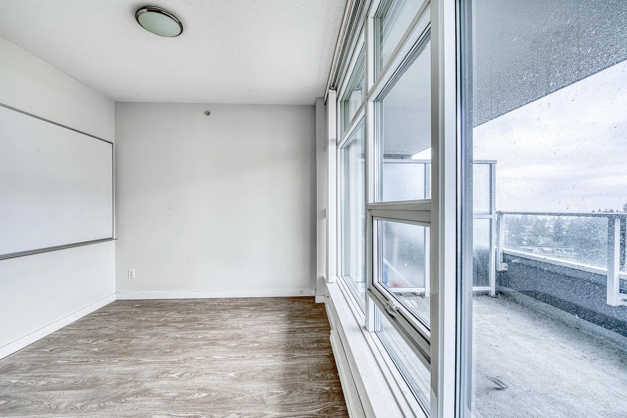 1802 4880 Bennett Street