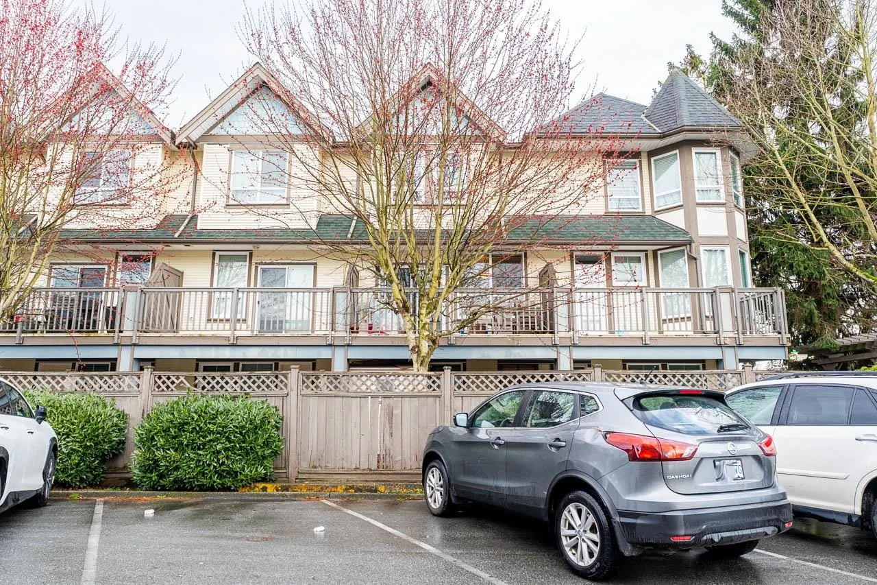 11 9051 Blundell Road