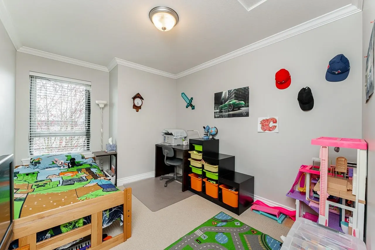 11 9051 Blundell Road
