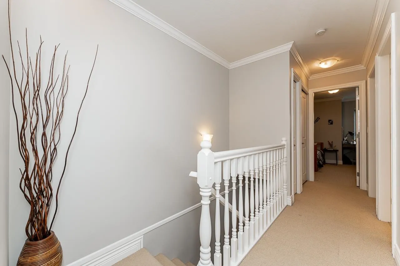 11 9051 Blundell Road