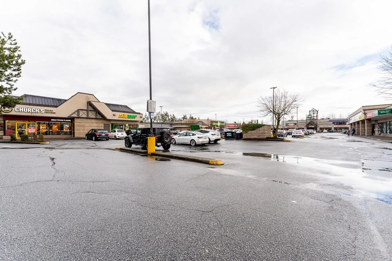 11 9051 Blundell Road
