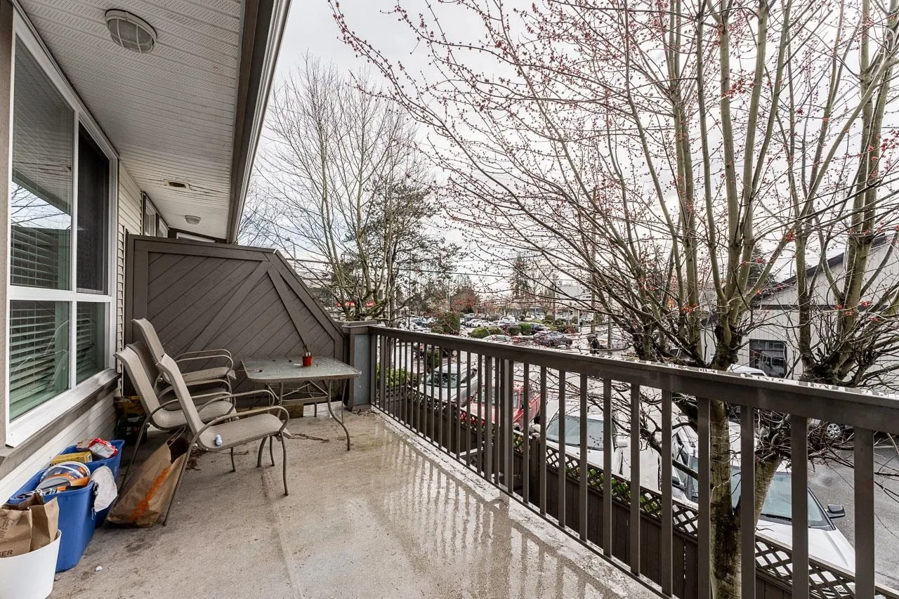 11 9051 Blundell Road