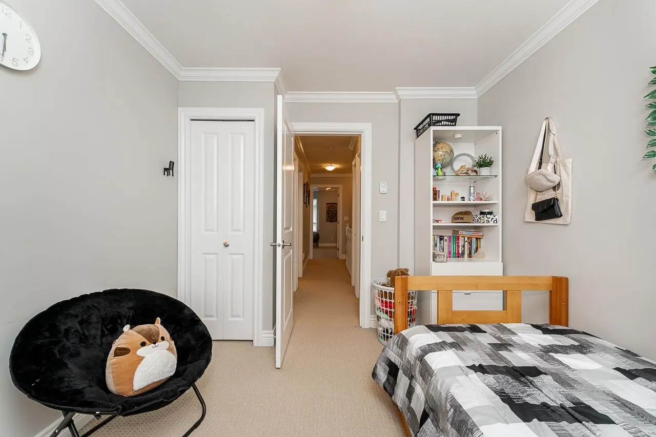 11 9051 Blundell Road