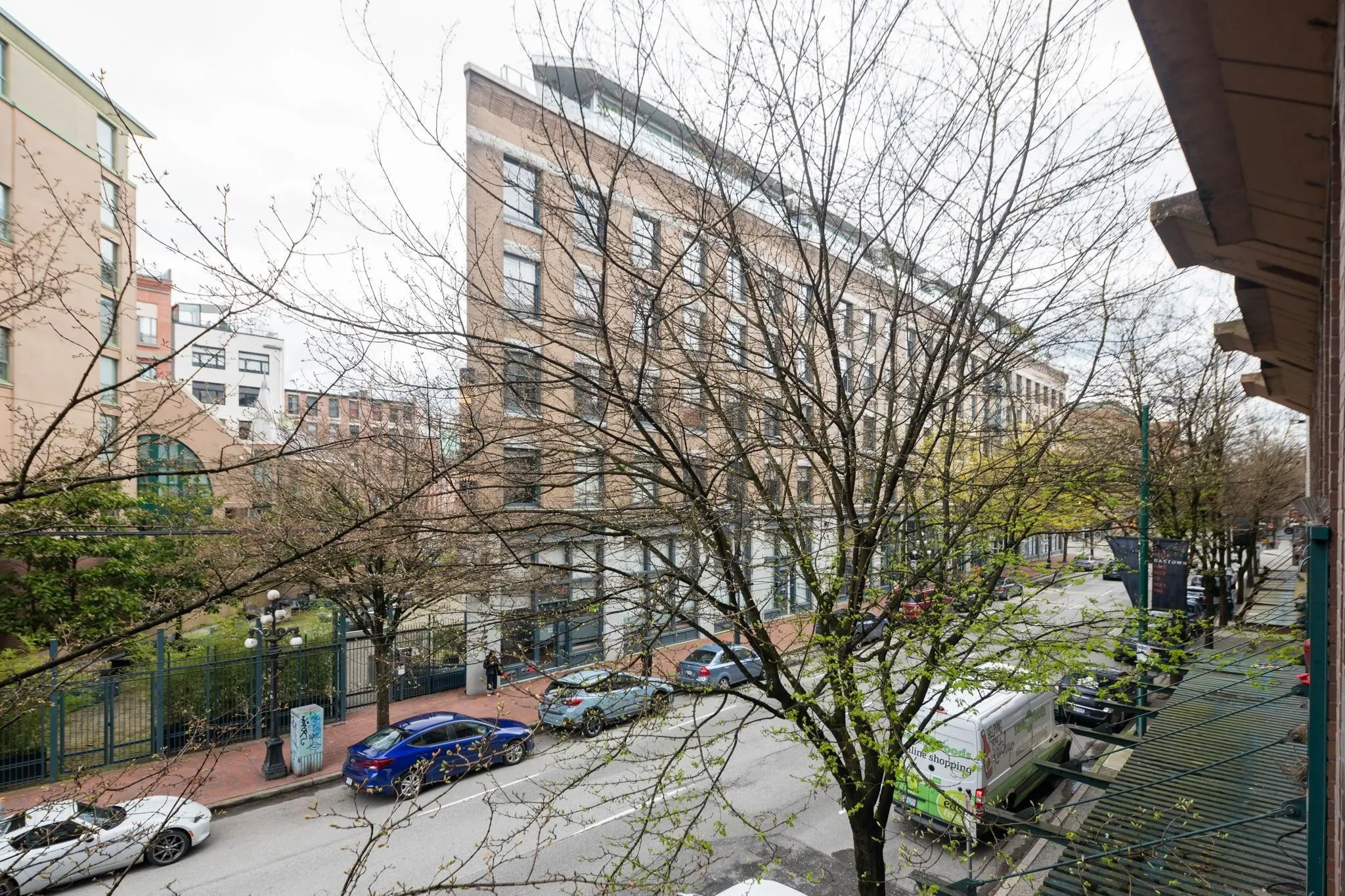 507 22 E Cordova Street