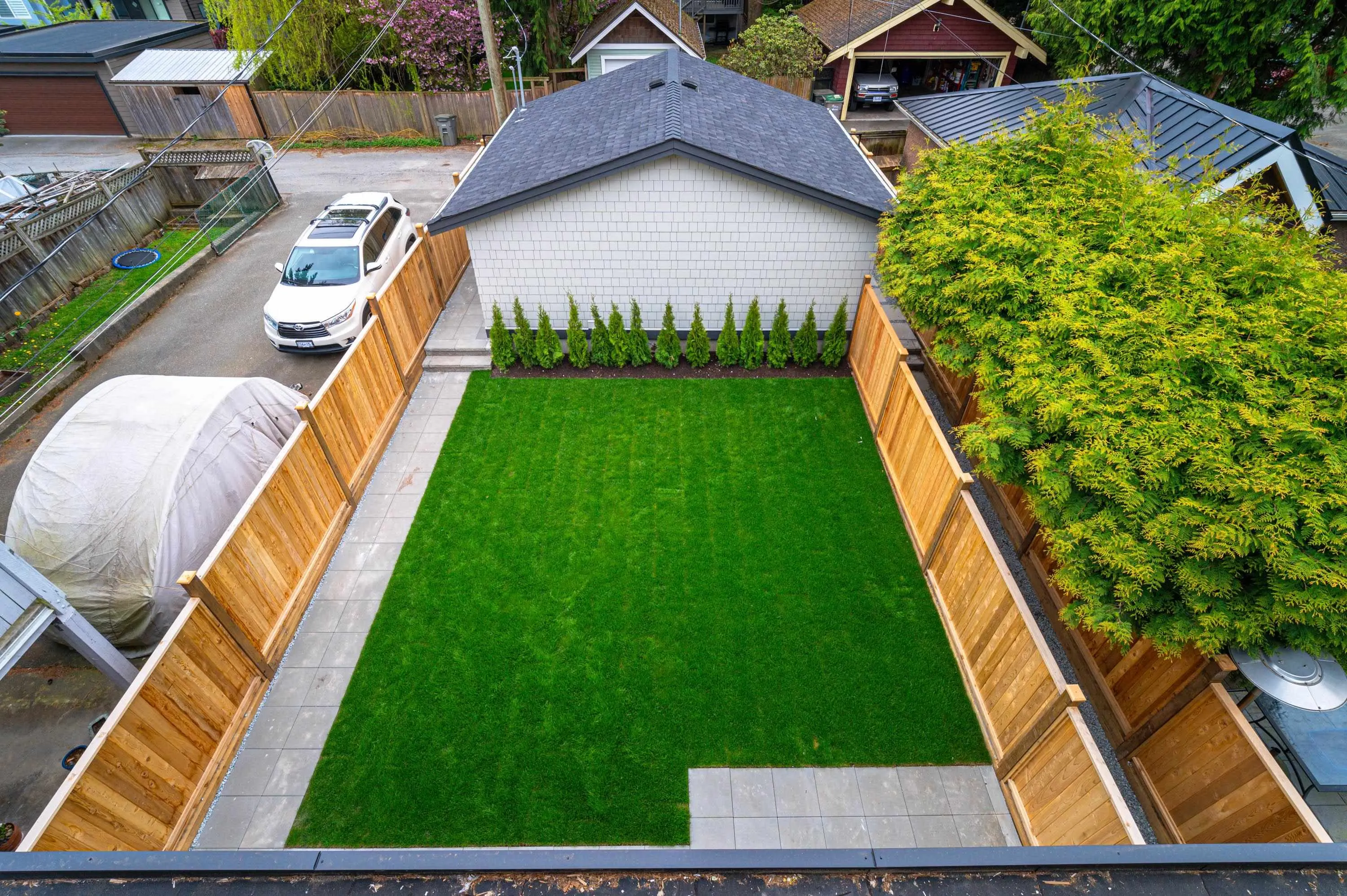 968 W 17th Avenue