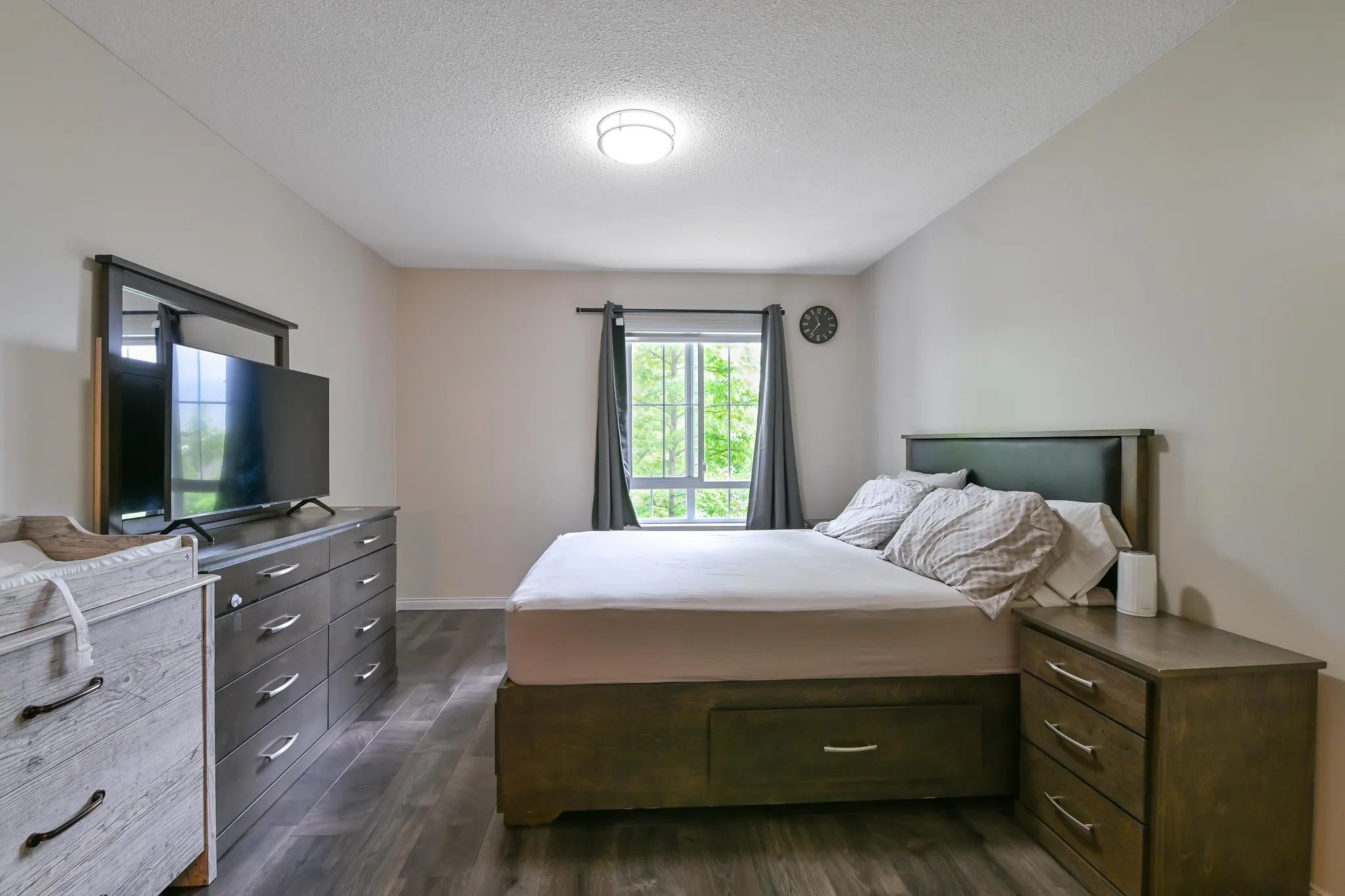 230 19528 Fraser Highway