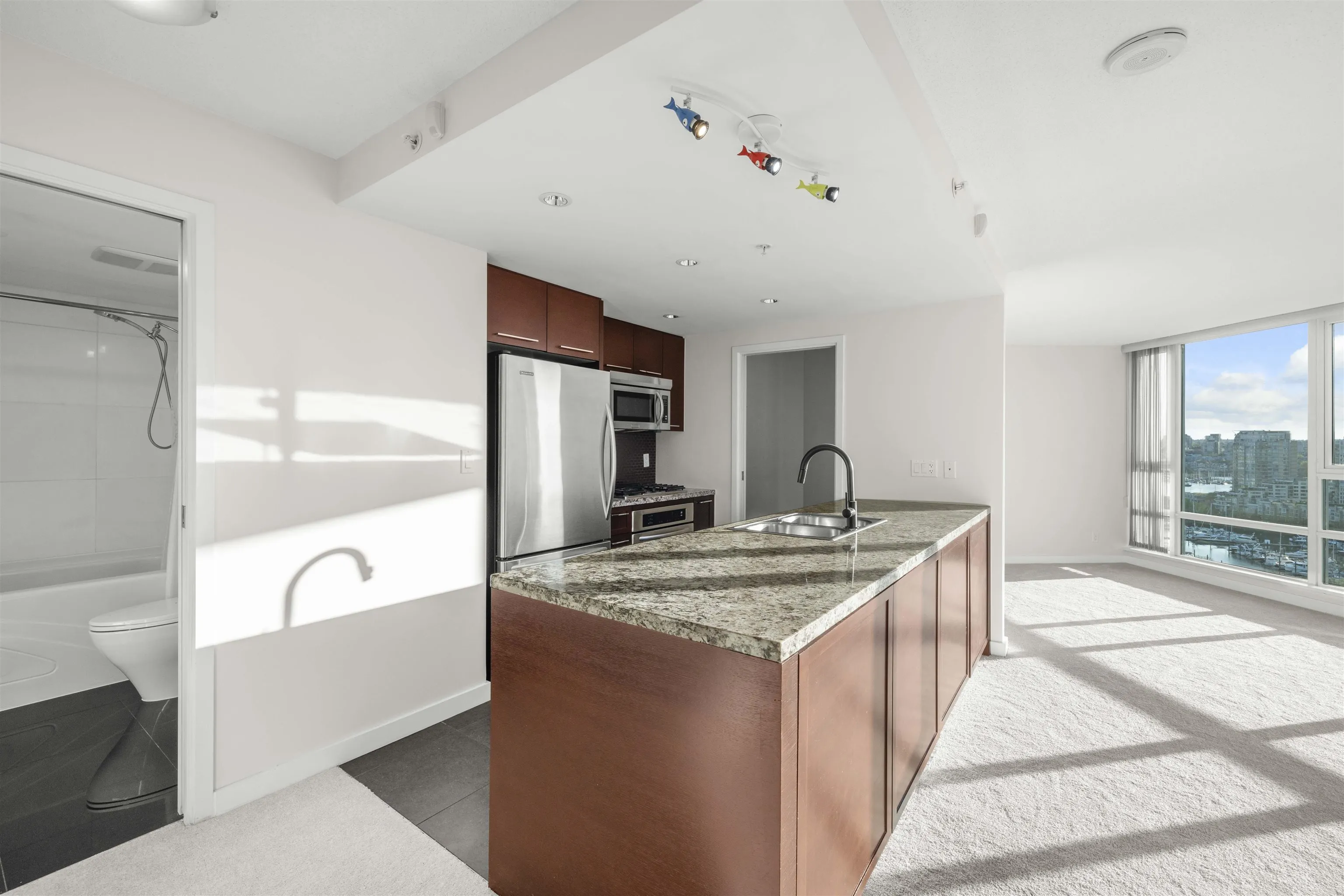 2207 918 Cooperage Way