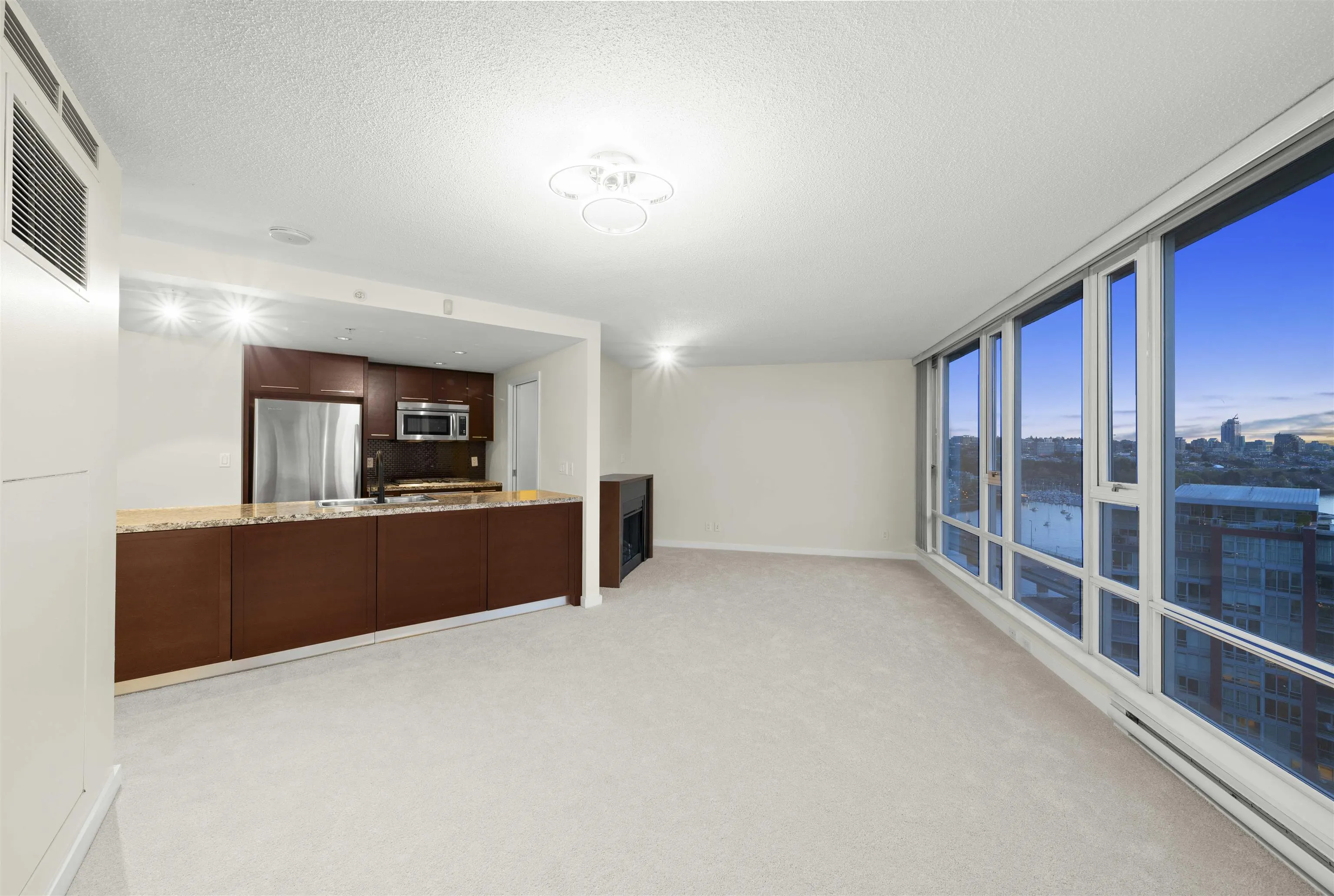 2207 918 Cooperage Way