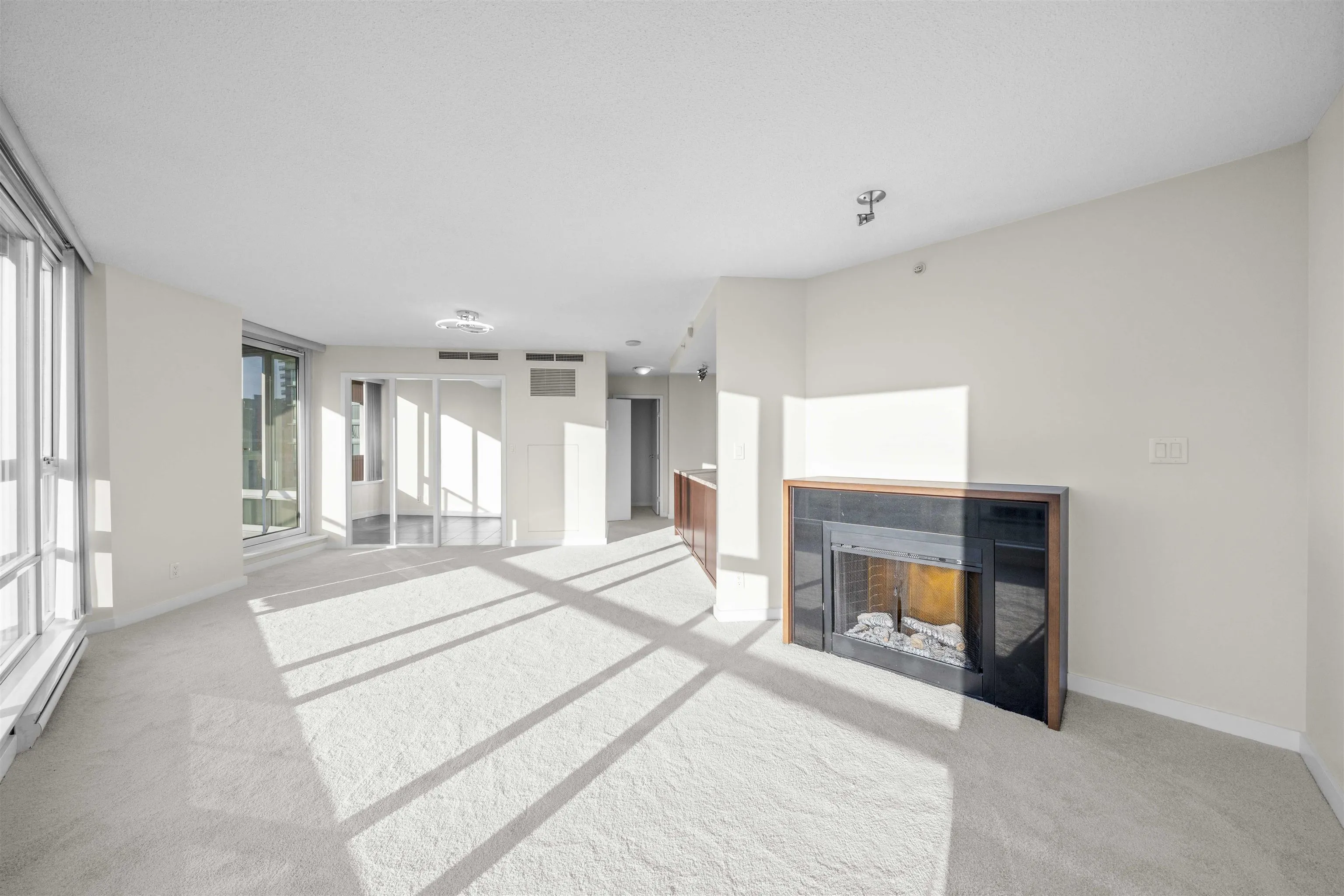2207 918 Cooperage Way