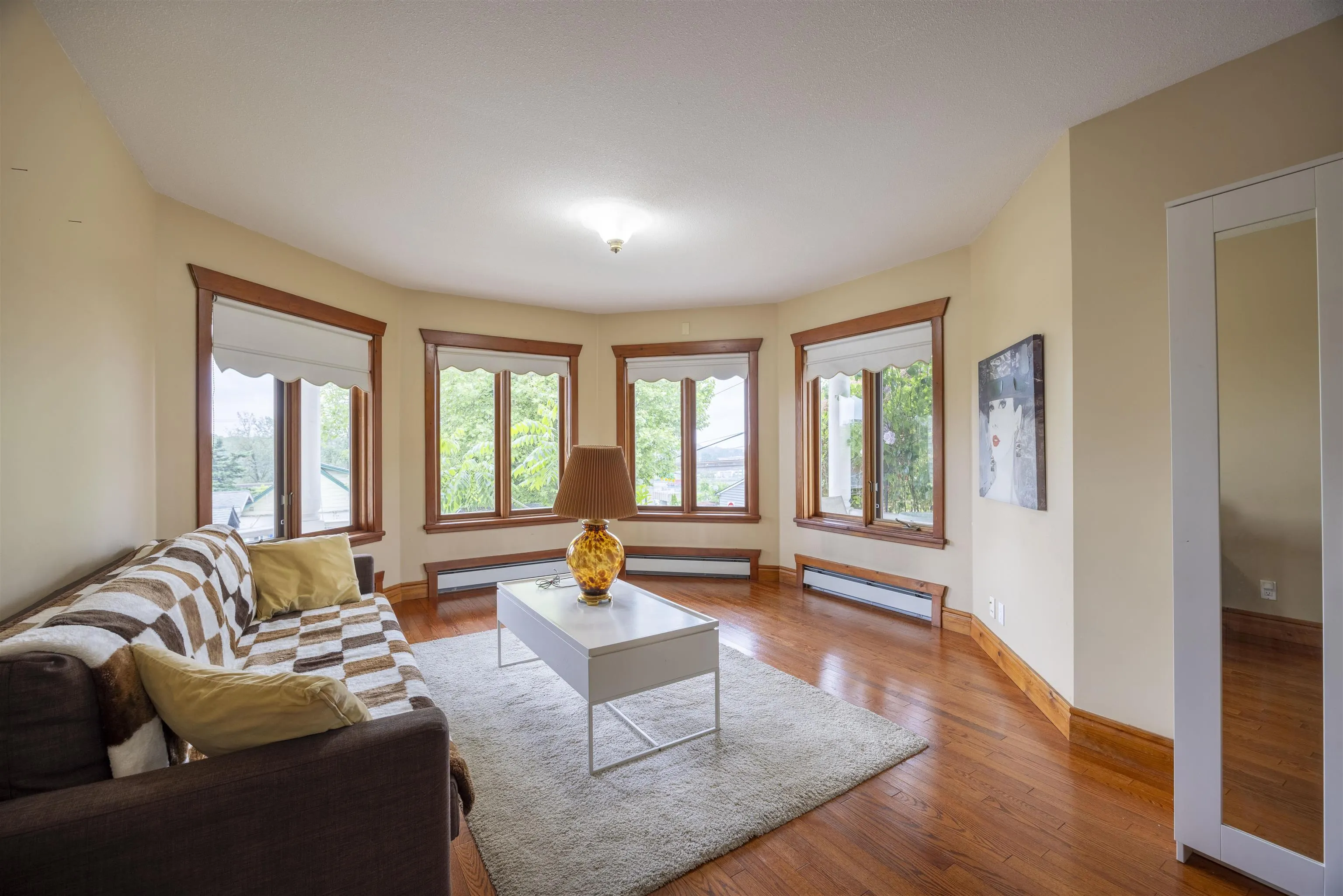 607 Eighteenth Street