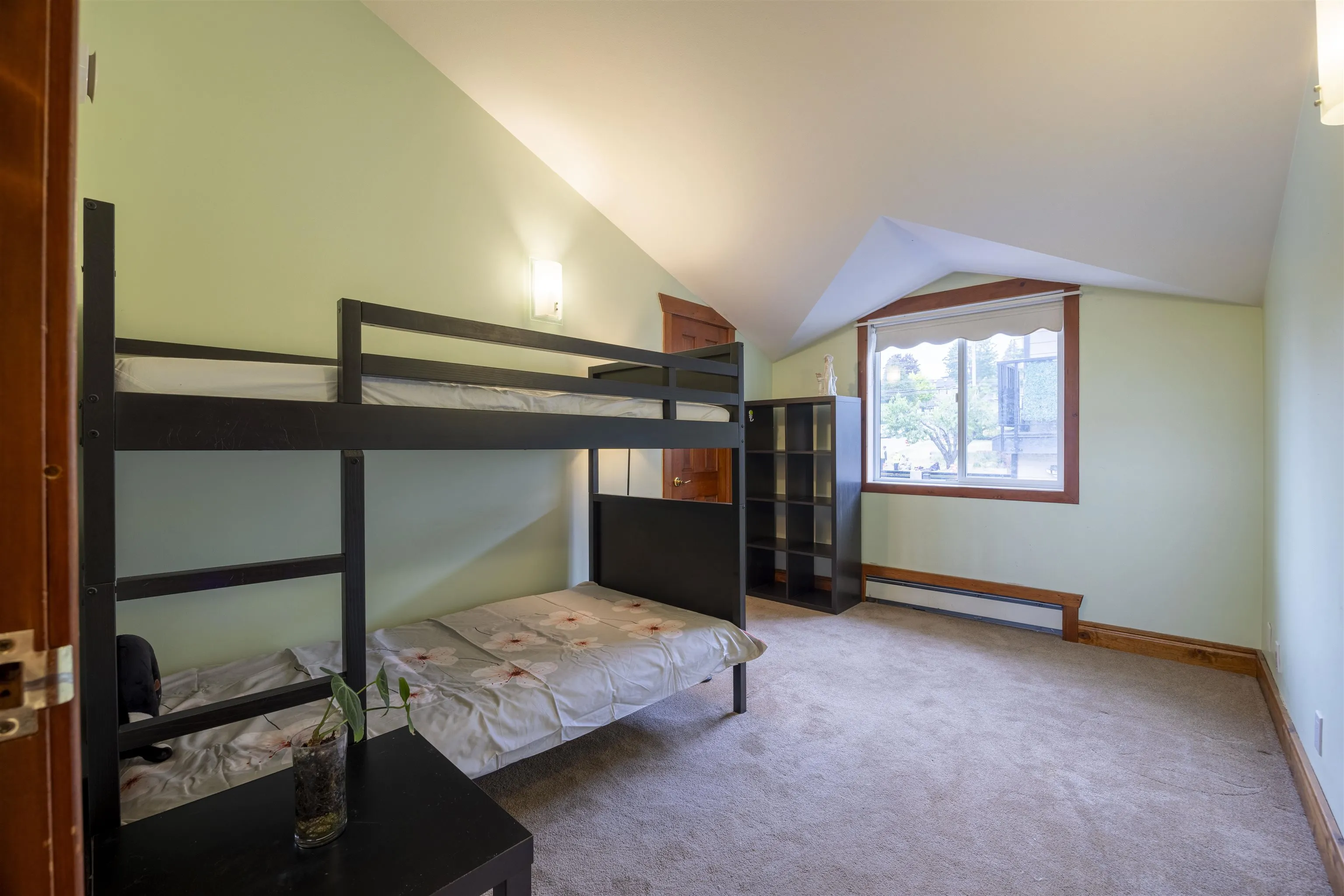 607 Eighteenth Street