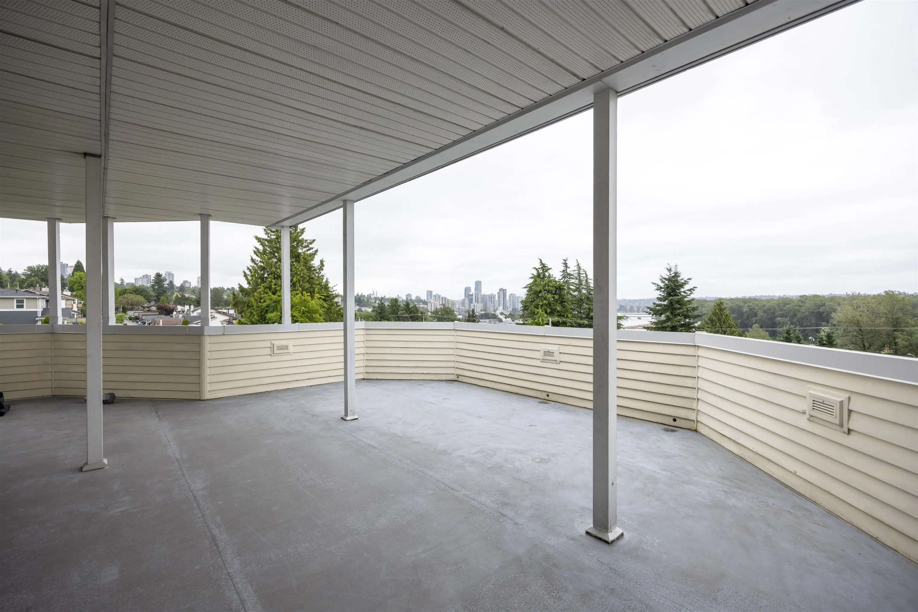607 Eighteenth Street