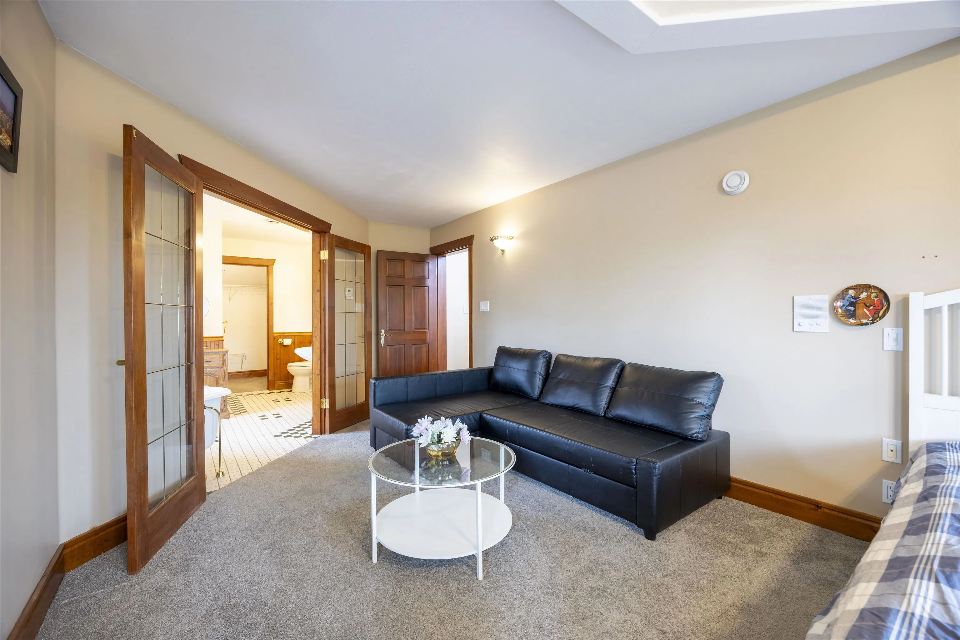 607 Eighteenth Street
