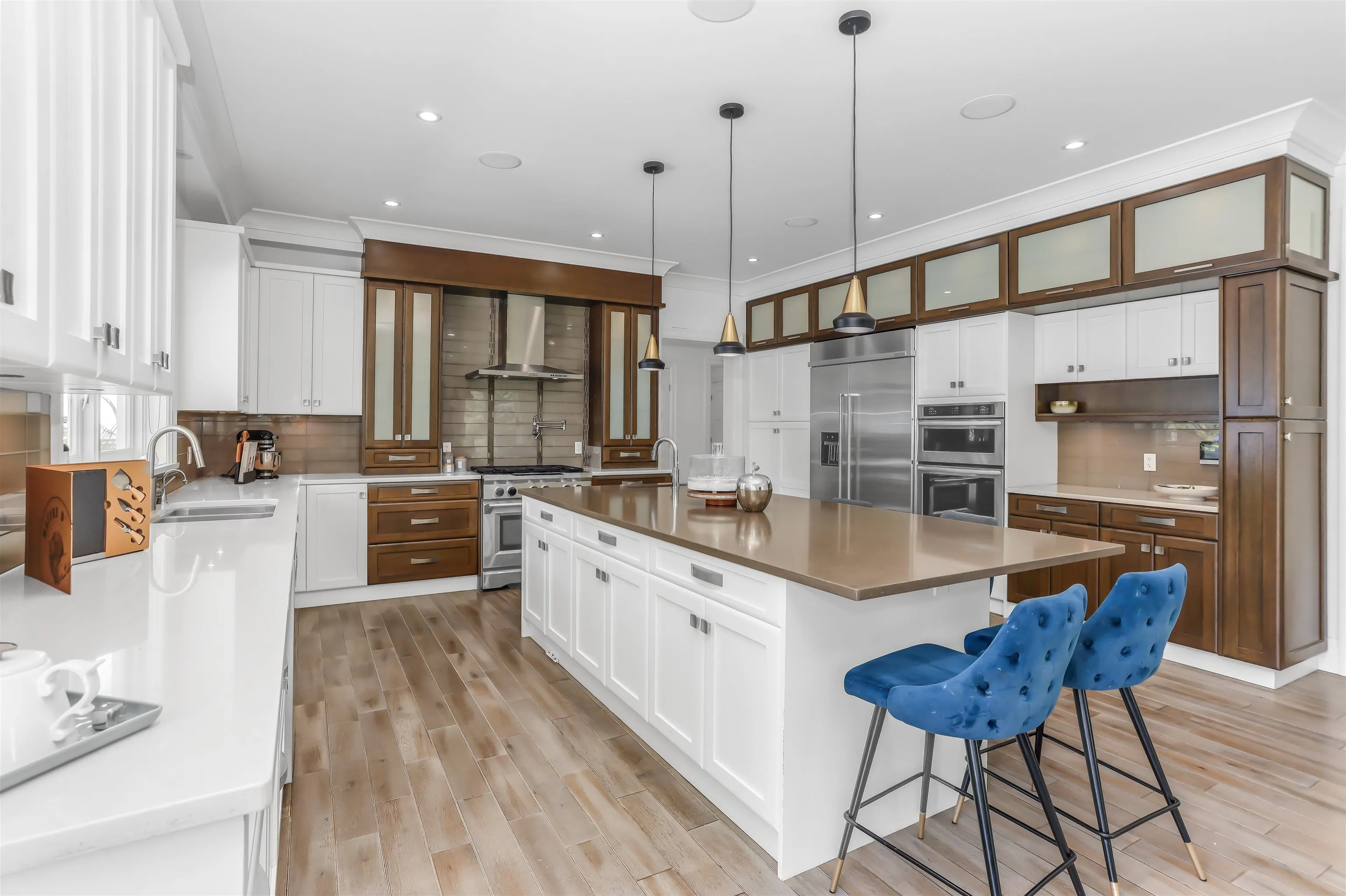 20053 Fernridge Crescent