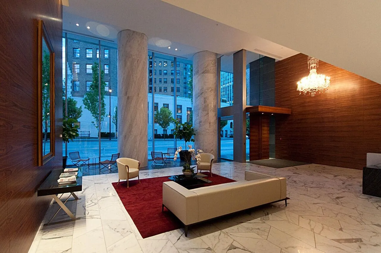 2908 1011 W Cordova Street