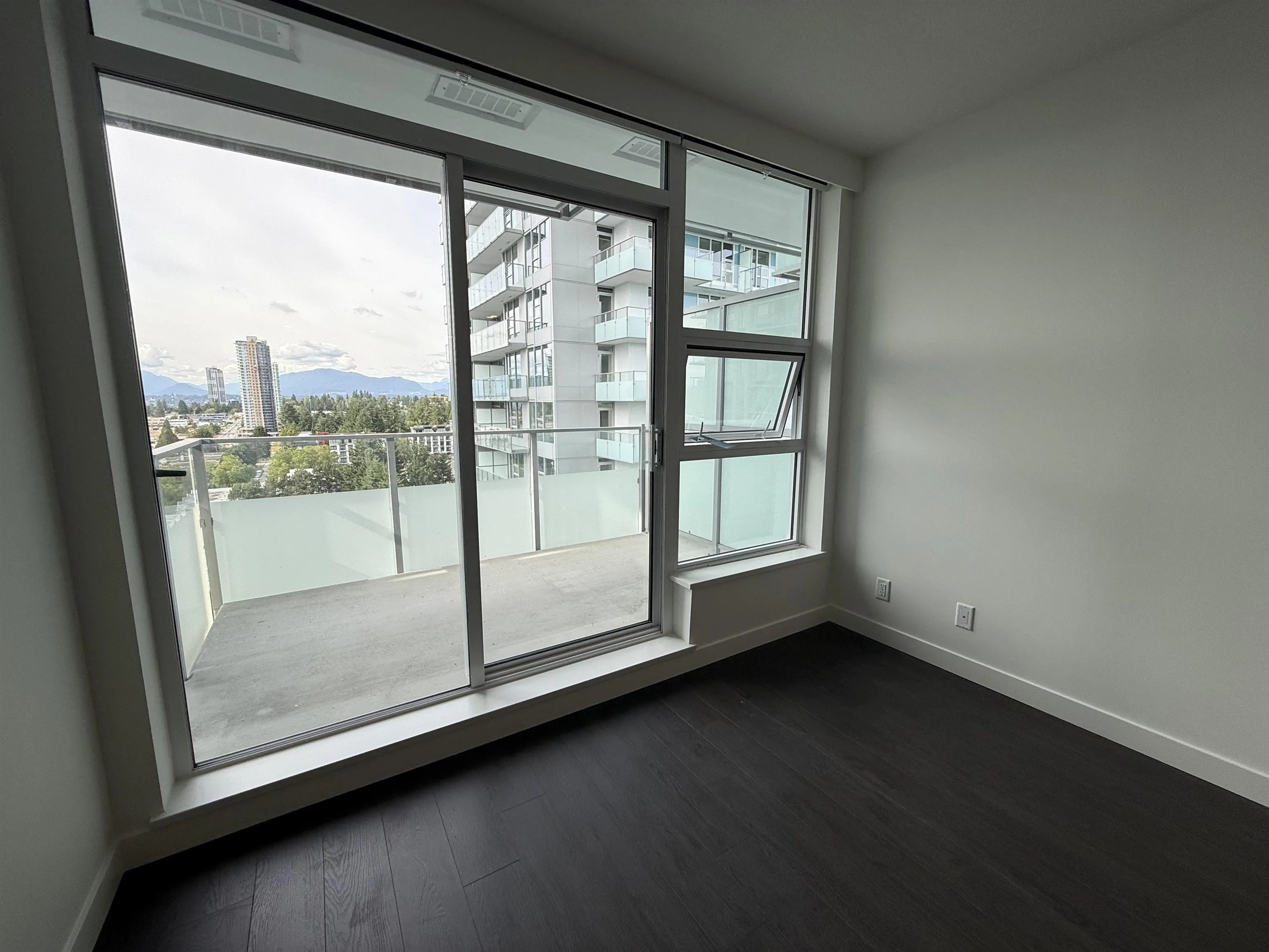 1610 13768 100th Avenue