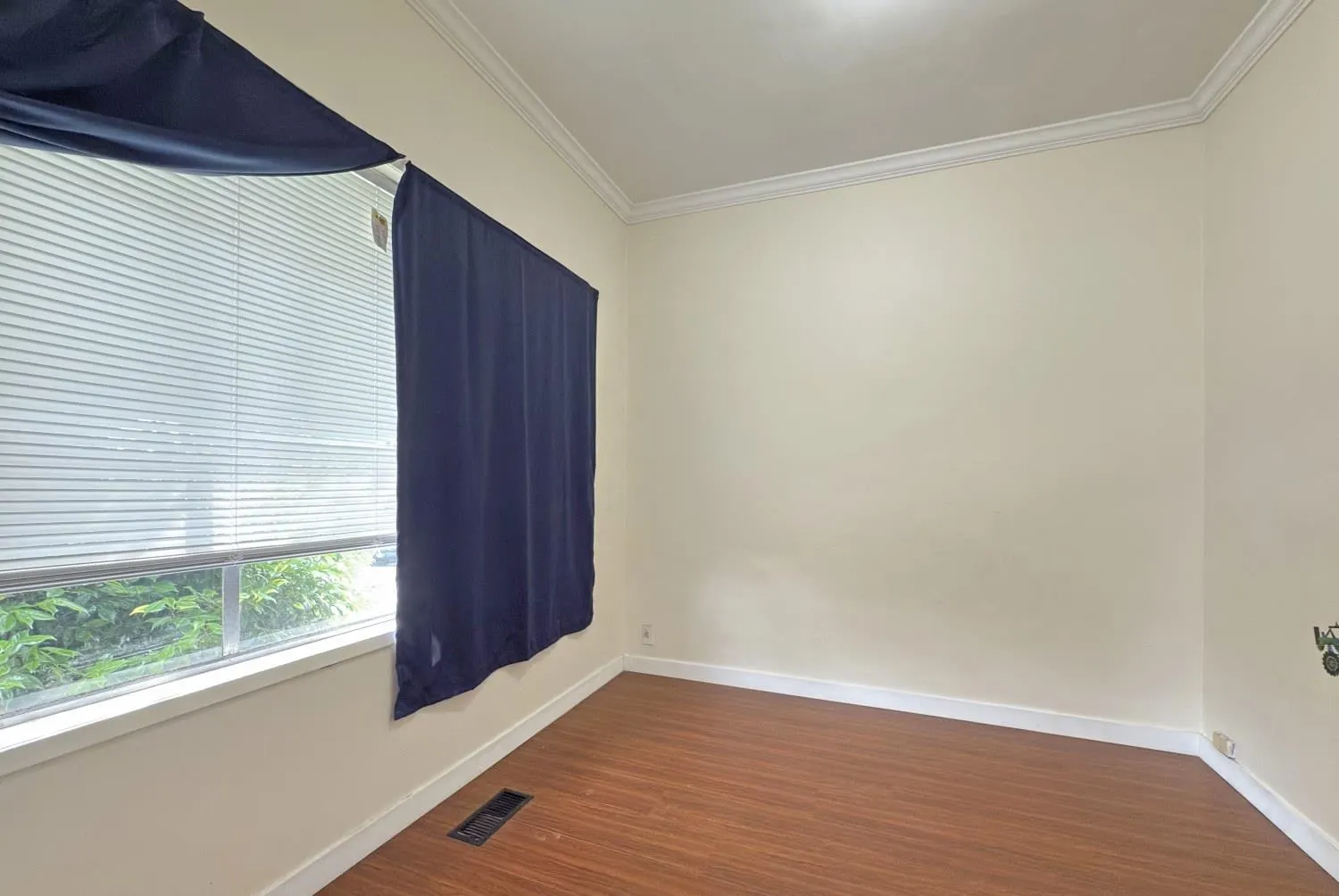 135 E 47th Avenue