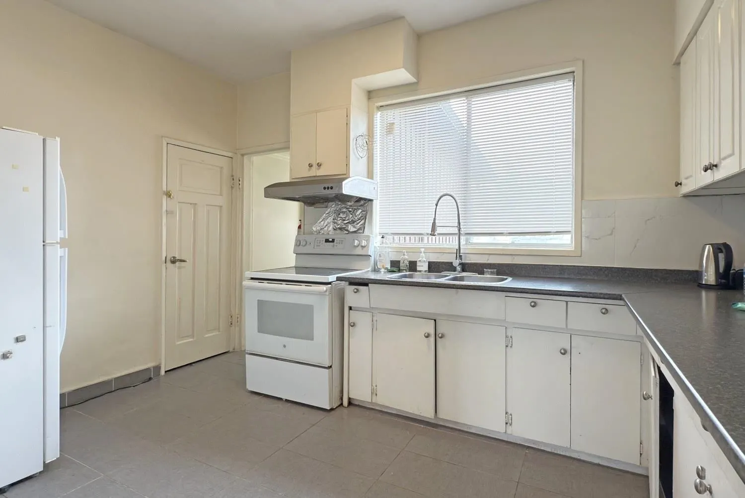 135 E 47th Avenue