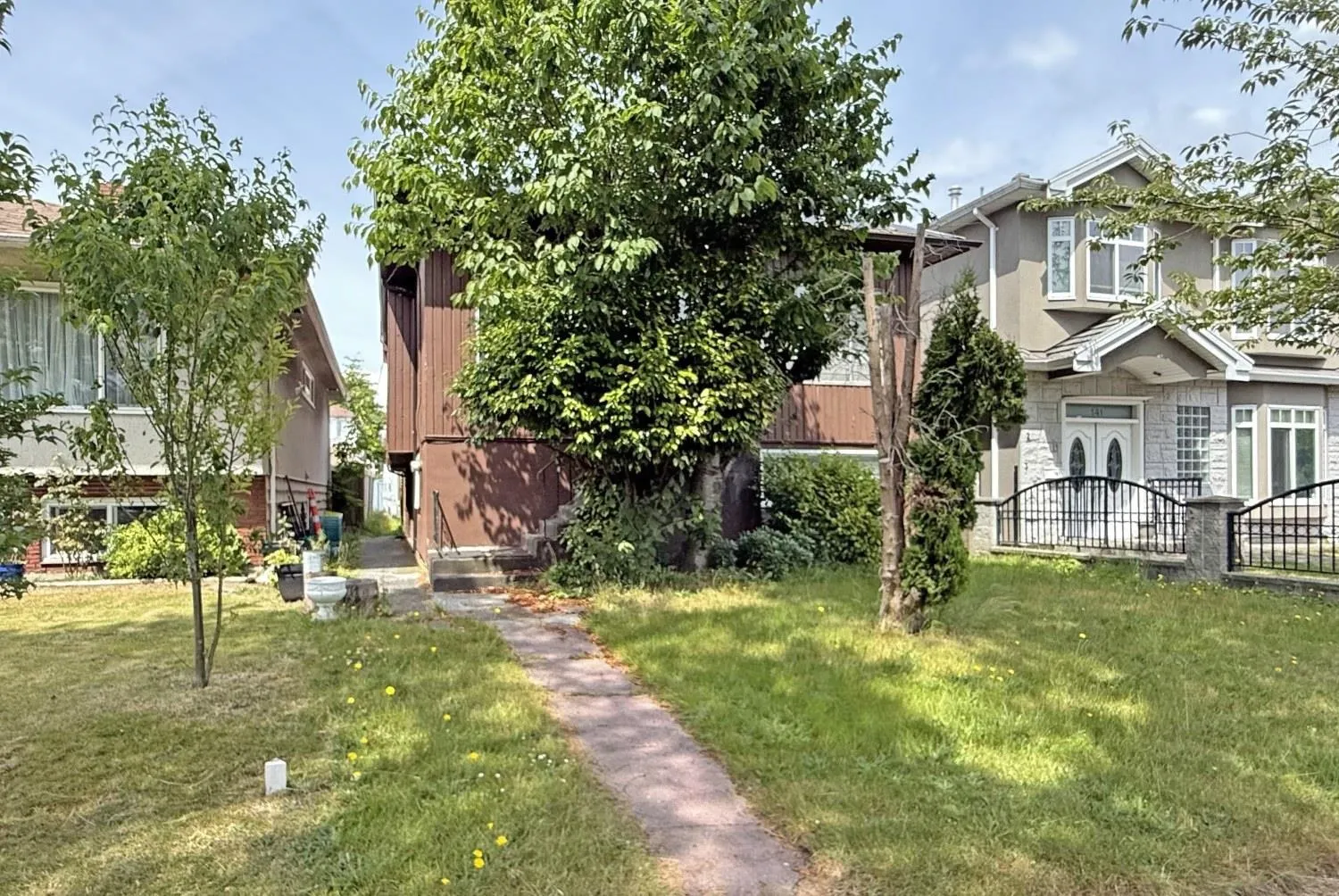 135 E 47th Avenue