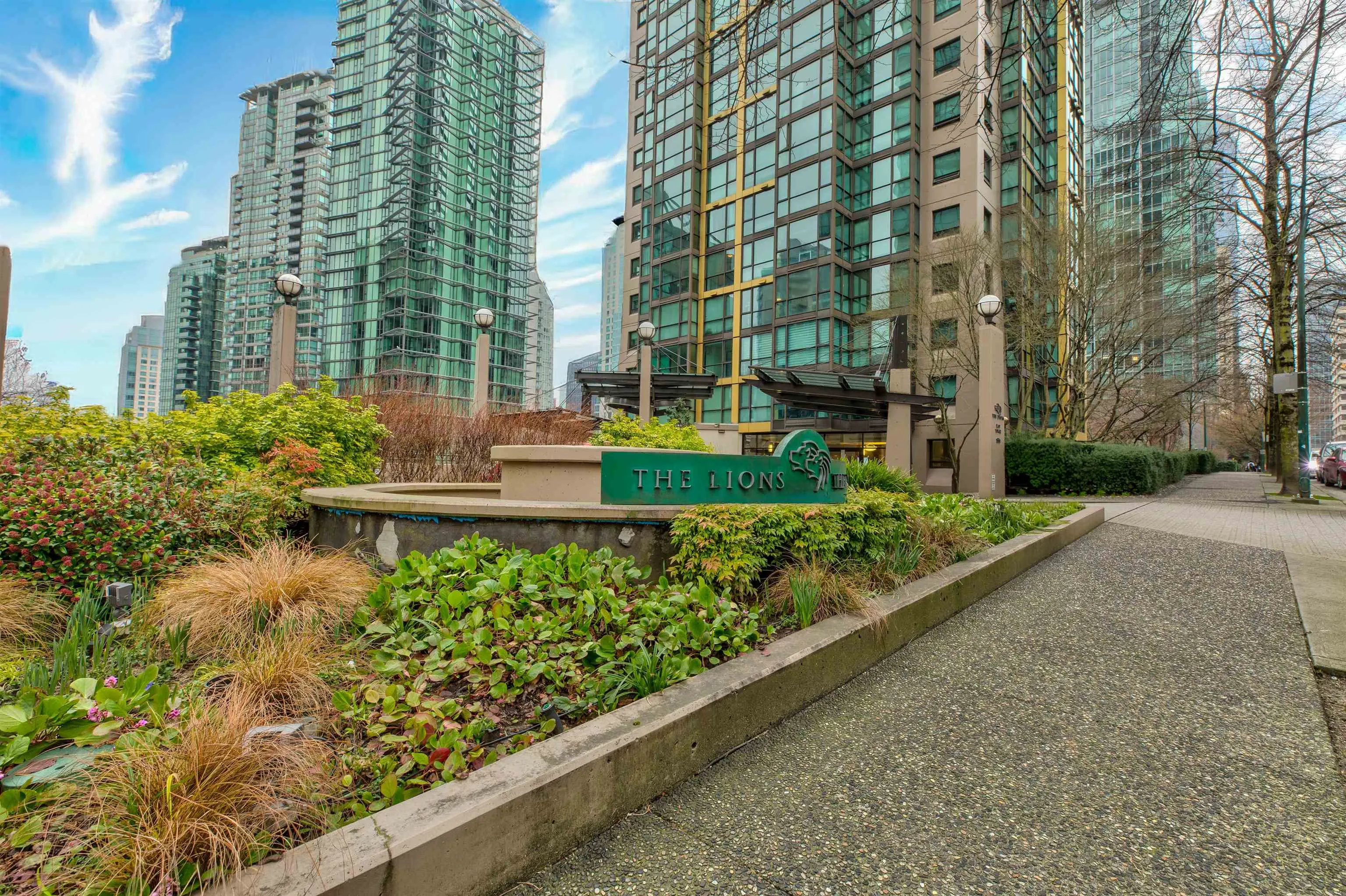 2602 1331 Alberni Street