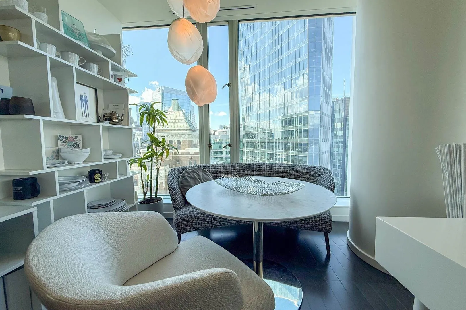 3007 1011 W Cordova Street