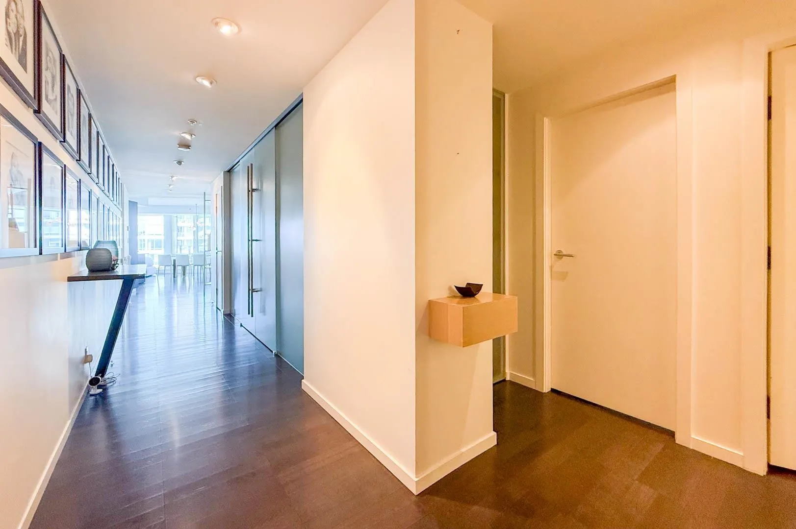 3007 1011 W Cordova Street