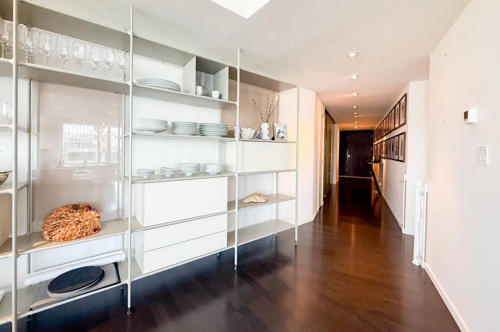 3007 1011 W Cordova Street