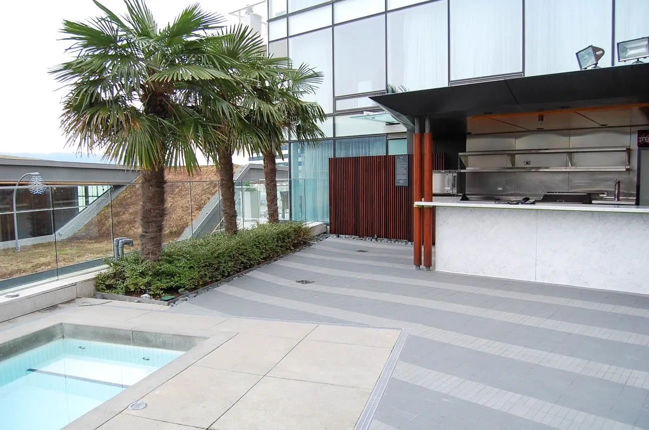 3007 1011 W Cordova Street
