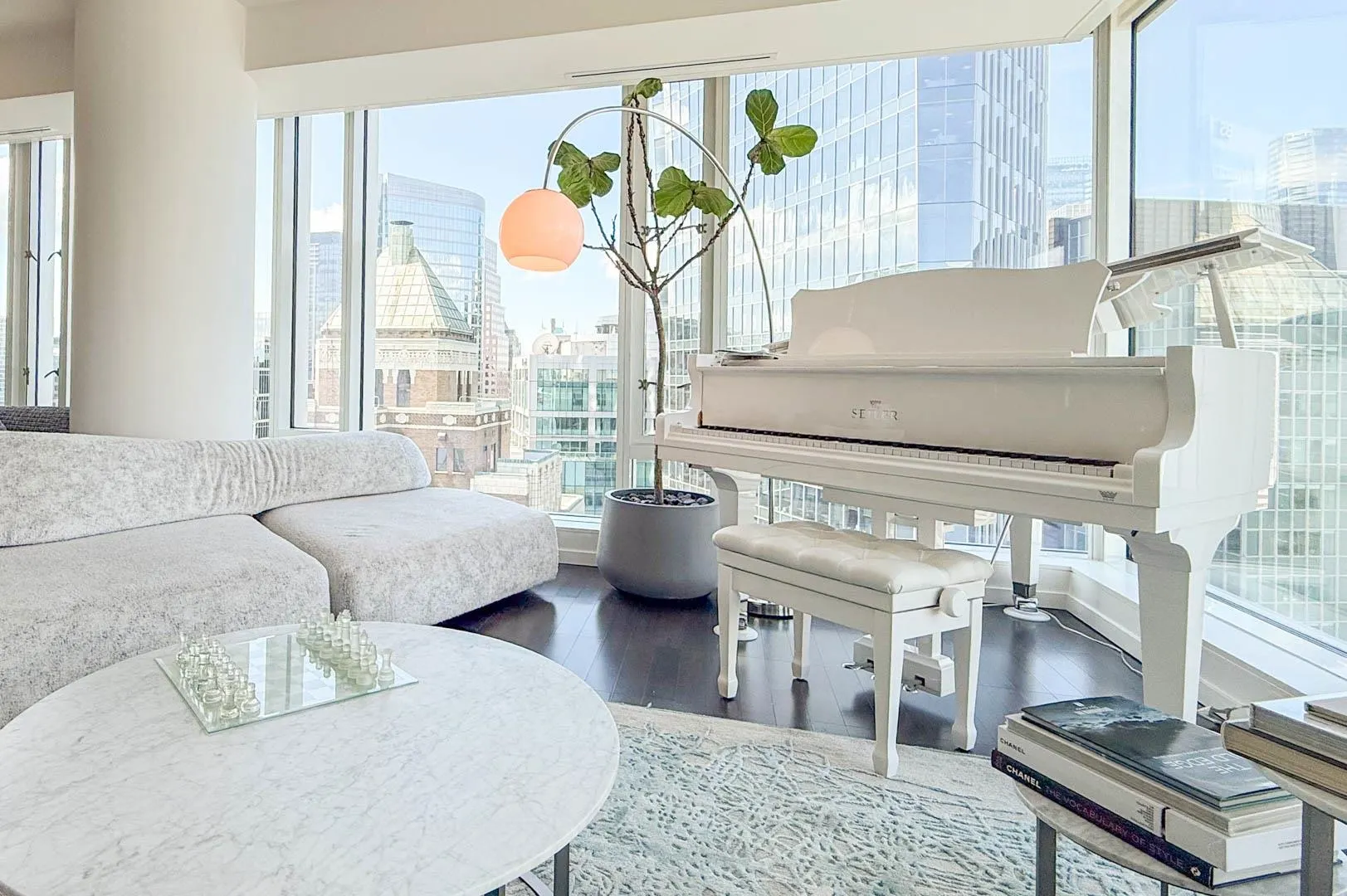 3007 1011 W Cordova Street
