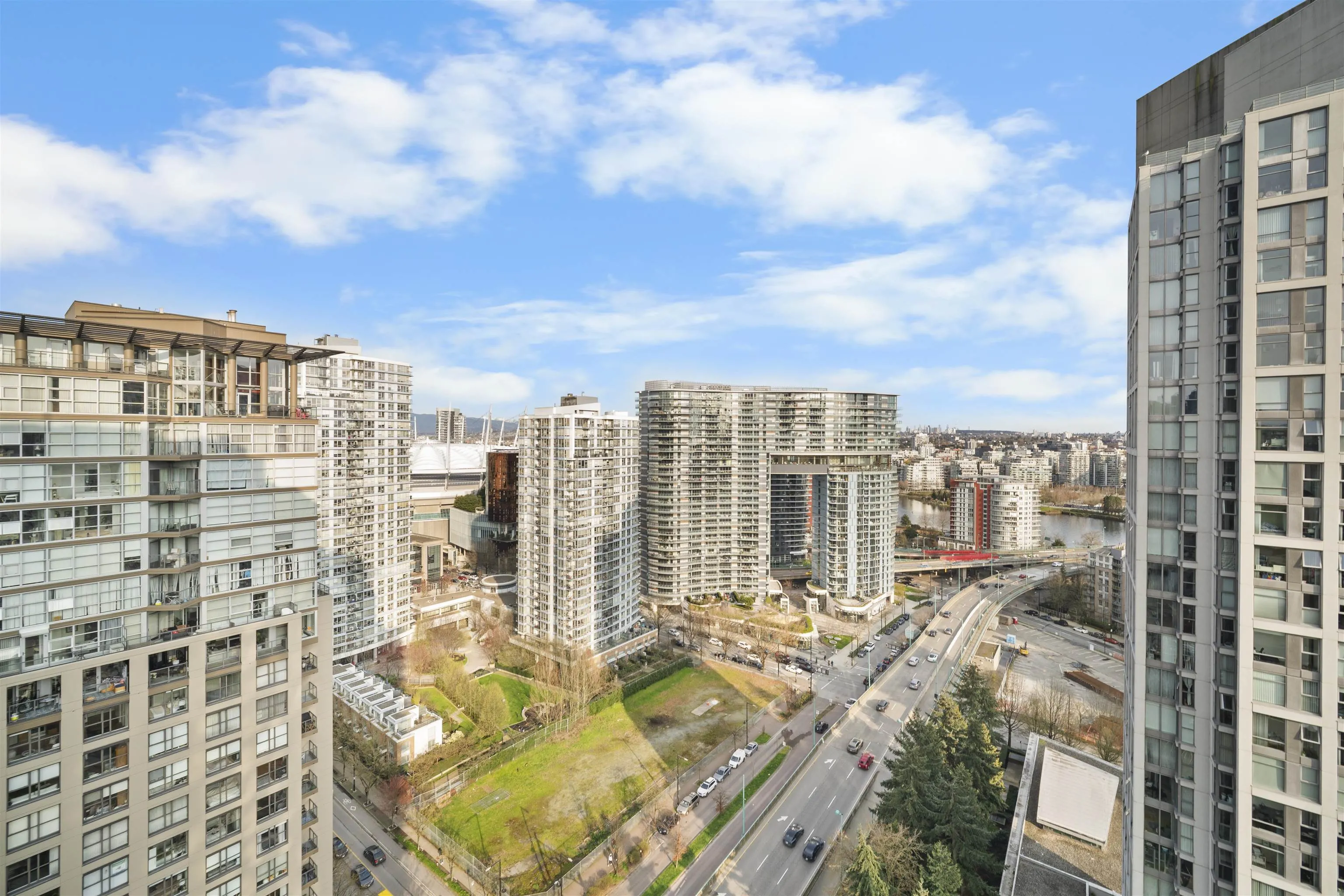 2906 1008 Cambie Street